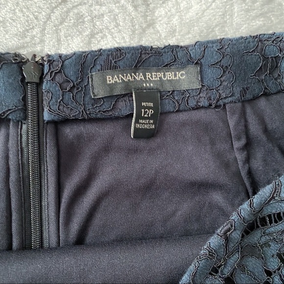 Banana Republic Blue Black Lace Skirt - Picture 5 of 9